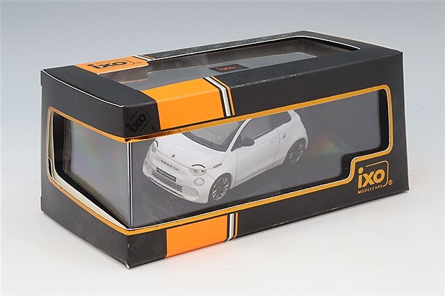 イクソ 1/43 フィアット アバルト 500e 2024 ホワイト