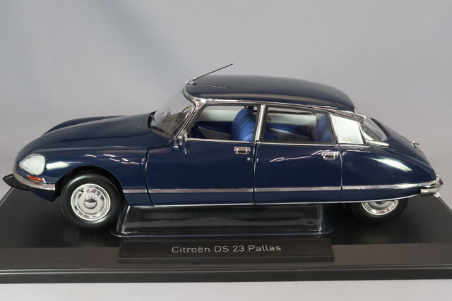 シトロエン　DS 23 Pallas 2005年フレンチブルー限定 シトロエン DS 23 Pallas 2005年フレンチブルー限定 - メルカリ