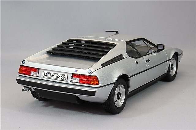 ノレブ 1/18 BMW M1 1980 メタリックシルバー