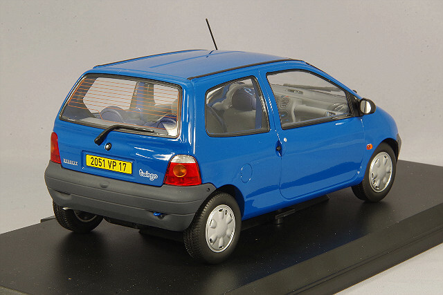 ノレブ 1/18 ルノー トゥインゴ 1995 シアンブルー