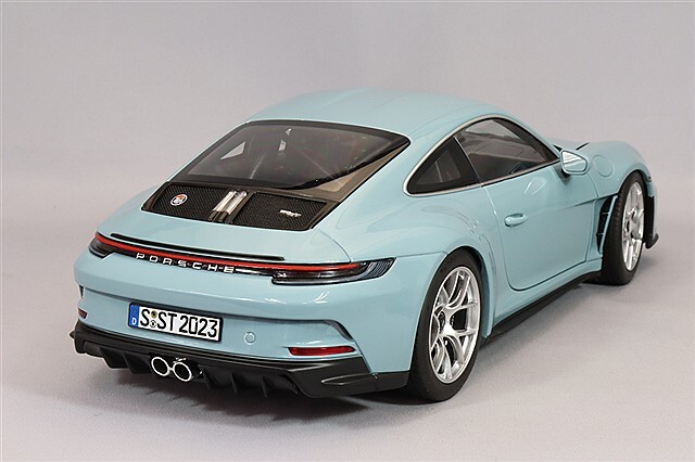 ノレブ 1/18 ポルシェ 911 S/T 2023 マイセンブルー