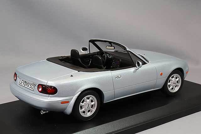 ノレブ 1/18 マツダ ロードスター 1989 シルバー
