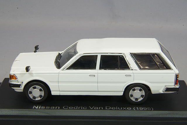 ノレブ 1/43 日産 セドリック バン デラックス 1995 ホワイト