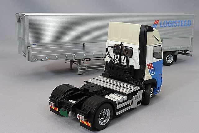 プラッツ 1/50 日野プロフィアSH 4×2 トラクタ & 日本トレクス