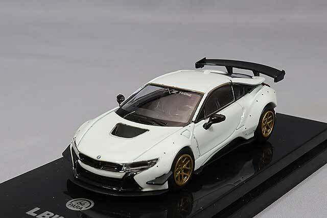 PARA64 1/64 リバティウォーク BMW i8 ホワイト/ゴールドホイール 左