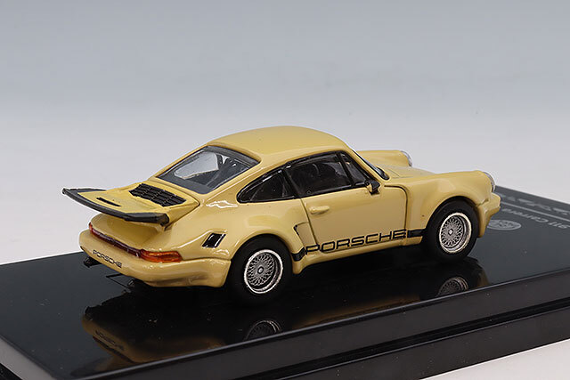 PARA64 1/64 ポルシェ 911 カレラ RSR 3.0 サハラ ベージュ フォト
