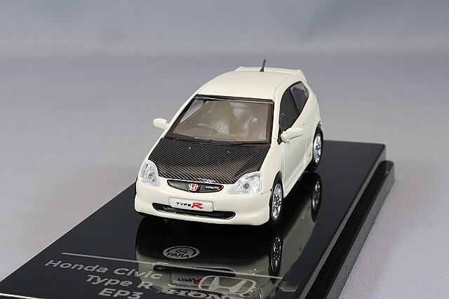 PARA64 1/64 ホンダ シビック タイプR EP3 2001 ホワイト/カーボン 右