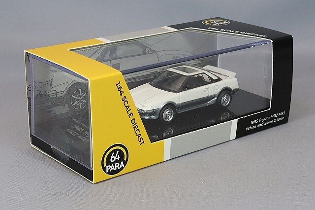 PARA64 1/64 トヨタ MR2 MK1 1985 ホワイト/シルバー 右ハンドル