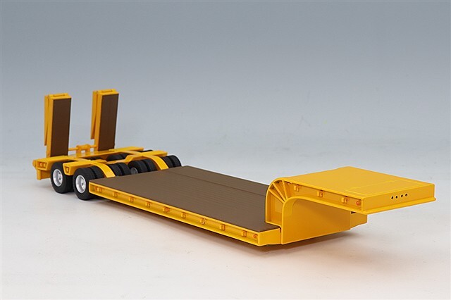 プラッツ/ケンクラフト 1/50 16輪 中低床重量物運搬用トレーラー 自動