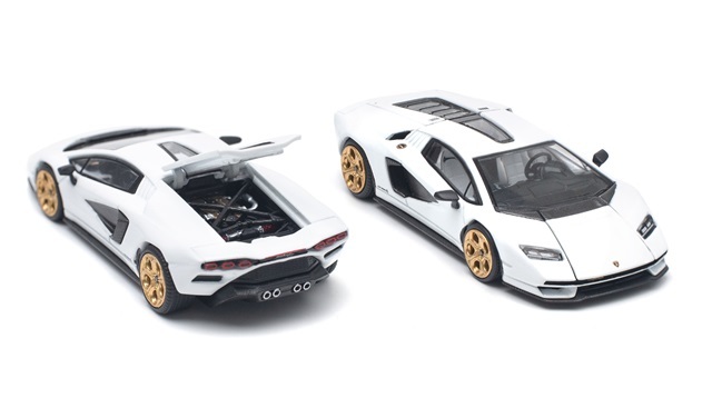 POP RACE 1/64 ランボルギーニ カウンタック LPI 800-4 BIANCO