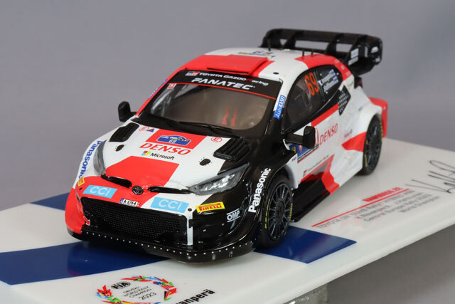 タナックマキネン直筆サイン入り 143 トヨタ ヤリス WRC（トヨタ