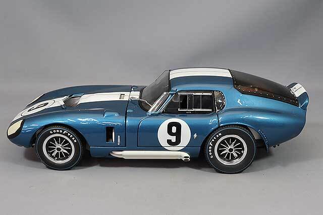 EXOTO 1/18 コブラ デイトナ 1965 ルマン24H #9 D.ガーニー