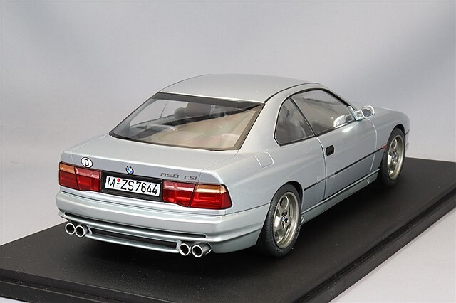 1/18 BMW E3系 KK-SCALE KKDC180402 Scale 1/18 | BMW 3.0S E3 MKII 1971 RED