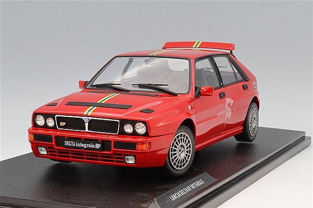 ソリド 1/18 ランチア デルタ HF インテグラーレ エディツィオーネ