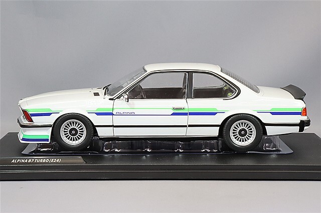 1/18 SOLIDO BMW ALPINA B7 TURBO E24 ホワイト Amazon.com: Solido 1:18 Alpina B7 Turbo (E24) White 1984