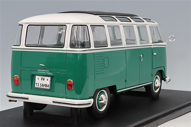 ソリド 1/18 フォルクスワーゲン T1 サンバ バス 1962 グリーン/ホワイト