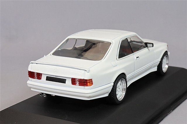 1/43 メルセデスベンツ W126 560SEL?　 Lボディー　007 1/43 メルセデスベンツ W126 560SEL? Lボディー 007 - メルカリ