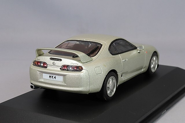 ソリド 1/43 トヨタ スープラ Mk.4 JZA80 2002 シルバー