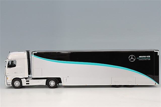 スパーク 1/43 メルセデスベンツ トラック 2023 メルセデス F1チーム