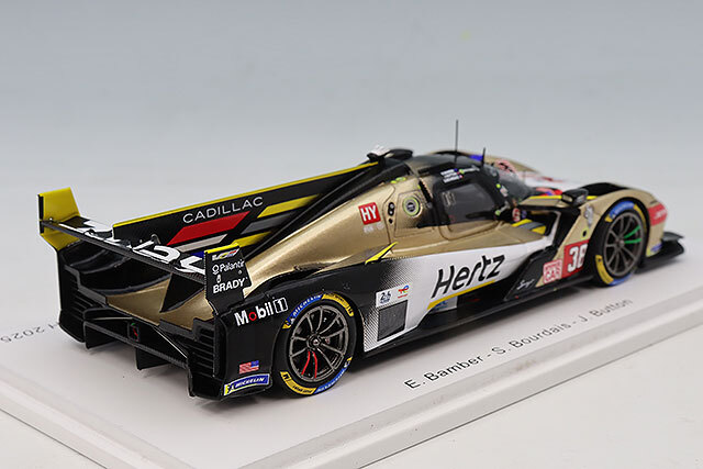 スパーク 1/43 キャデラック Vシリーズ.R キャデラック ハーツ チーム