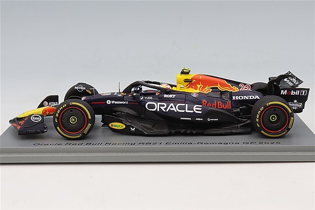 スパーク 1/43 オラクル レッドブル レーシング RB21 2025 F1 エミリア