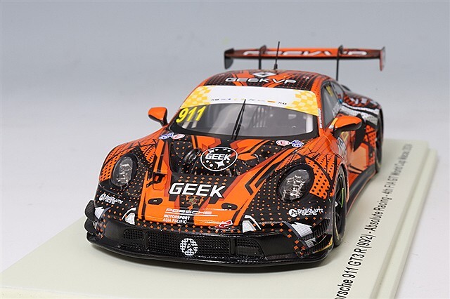 スパーク 1/43 ポルシェ 911 GT3R (992) アブソリュートレーシング