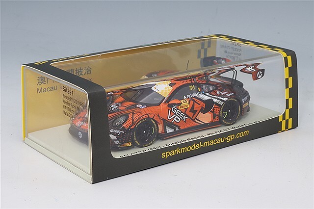 スパーク 1/43 ポルシェ 911 GT3R (992) アブソリュートレーシング