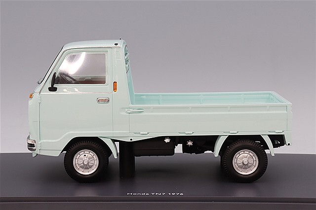 Schuco ホンダTN7 ミントグリーン 1/18 シュコー PRO.R18 1/18 ホンダ TN7 1976 ライトグリーン レジン製