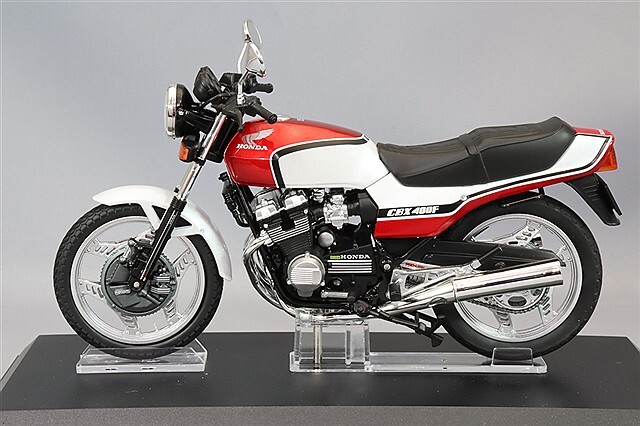 青島文化教材社 スカイネット 1/12 ホンダ CBX400F パール