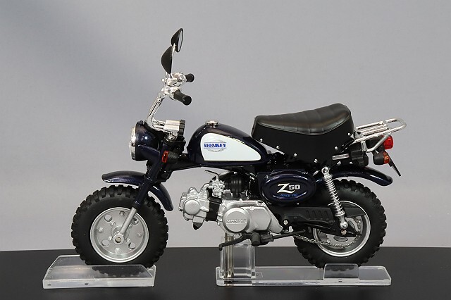 青島文化教材社 スカイネット 1/12 ホンダ モンキー キャンディ