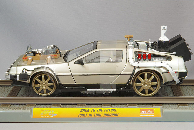 サンスター 1/18 デロリアン DMC 12 