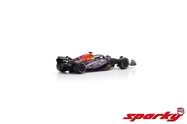 spark 1/43 オラクルレッドブルレーシング　ラスベガスGP RB19 Amazon.com: Spark 1/43 Oracle Red Bull Racing F1 RB19#1 Winner