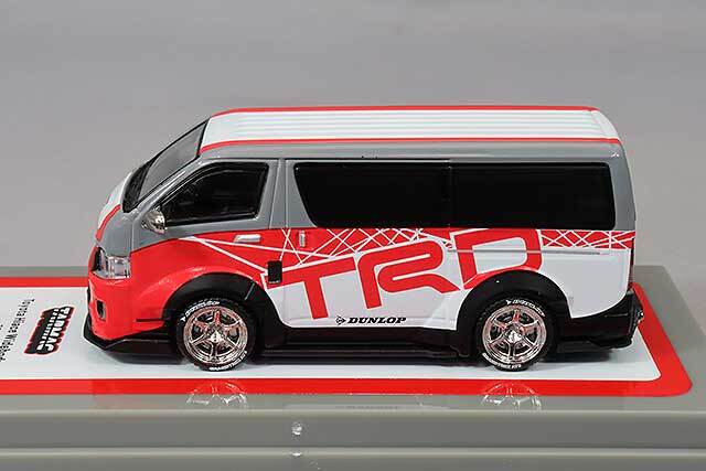 Tarmac 1/64 トヨタ ハイエース ワイドボディ TRD