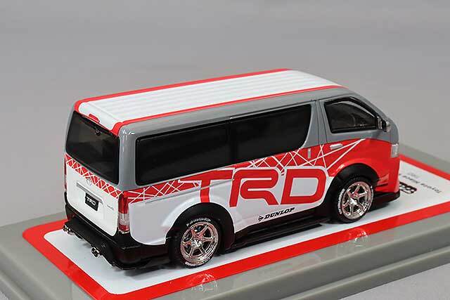 Tarmac 1/64 トヨタ ハイエース ワイドボディ TRD