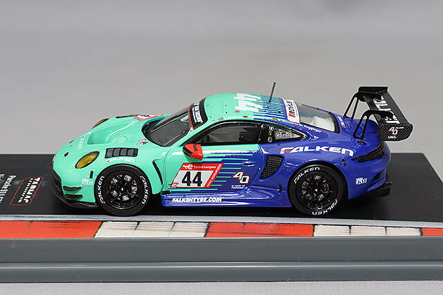 Tarmac x イクソ 1/64 ポルシェ 911 (992) GT3R 