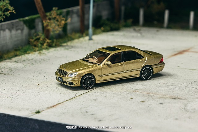 Tarmac 1/64 メルセデスベンツ Sクラス ヴァルド ゴールド