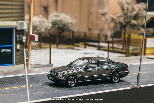 メルセデス・ベンツ AMG S65 1/64 ミニカー 並行輸入品】 ダイキャスト 1:64 スケール ベンツ S65 AMG W222