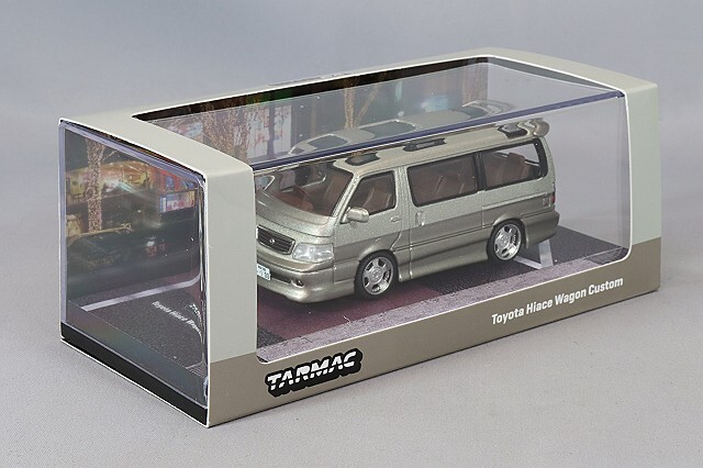 Tarmac 1/64 トヨタ ハイエース ワゴン カスタム シルバー/ブラウン