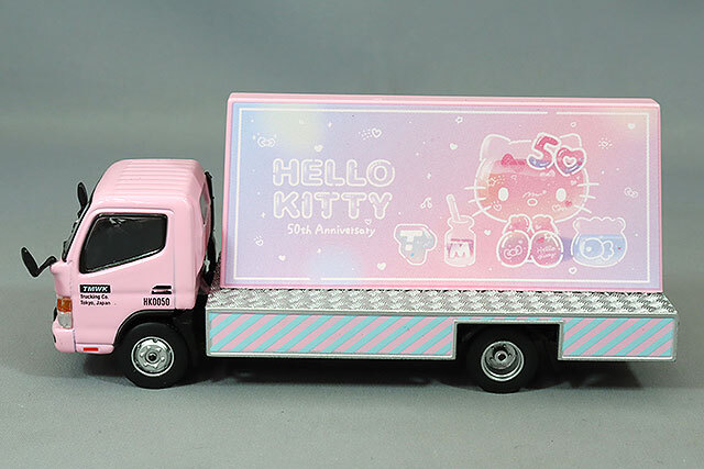 Tarmac 1/64 三菱 FUSO ふそう キャンター ハローキティ ビルボード