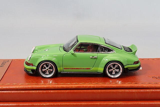 タイタン64 1/64 シンガー DLS グリーン