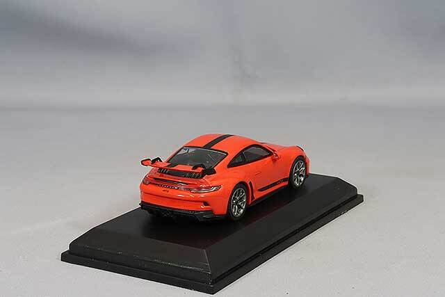 ミニチャンプス 1/64 ポルシェ 911 GT3 (992) 2021 ラヴァオレンジ