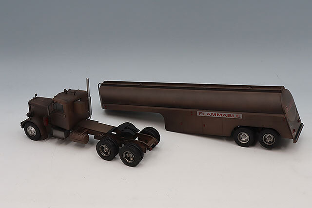 イクソ 1/43 ピータービルト 281 タンクトレーラー 1955 エイジング