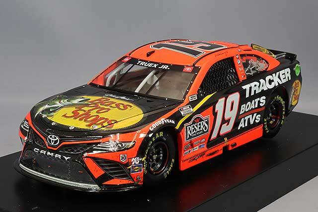 NASCAR 1/24カムリ 初制覇記念限定品　送料込み 719+xxfnTrL._UF894,1000_QL80_.jpg