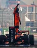 【予約品】 スパーク 1/43 マクラーレン マスターカード F1チーム MCL40 2026 オランダGP #1 ウィナー L.ノリス フィギュア&amp;ピットボード付