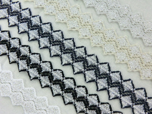 ラメシルバーレース　トーションレース　大定