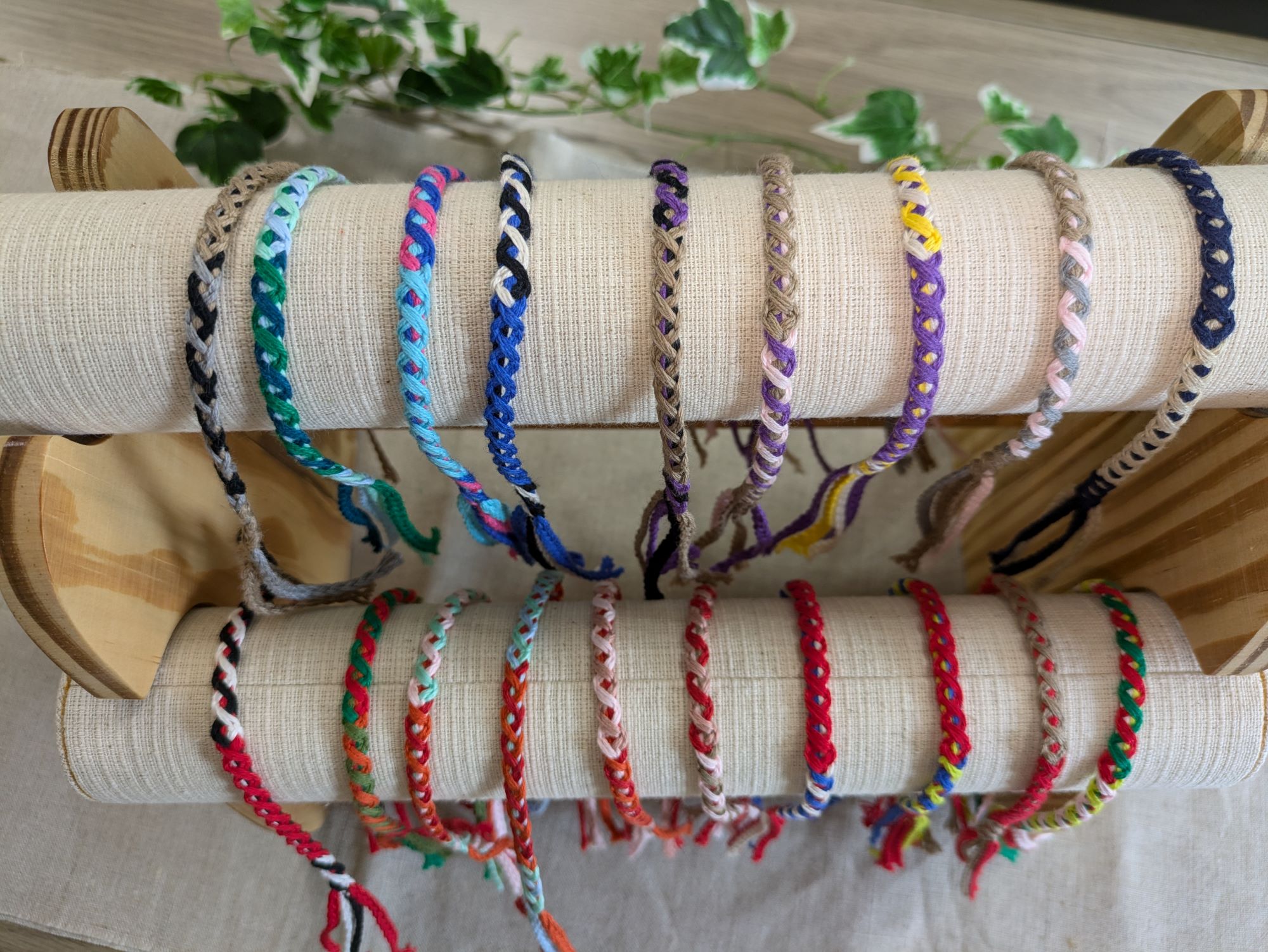 ミサンガ　10本単位　19種類から選べます　返品不可　misanga-1(DS.30309 厚め）【まとめ買い割引対象外】　