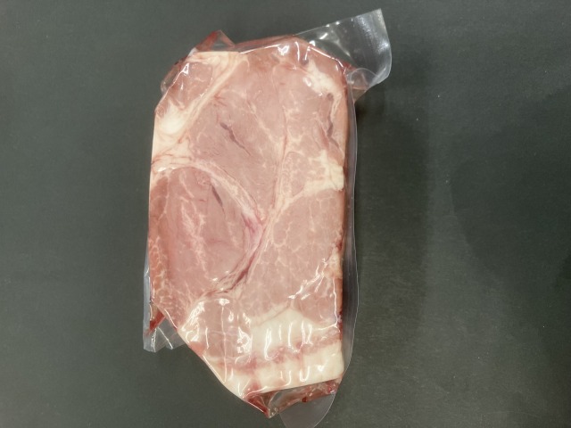 【冷凍】さしよりどんぐりポーク豚肩ロースステーキ　250ｇ