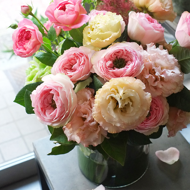 ラナンキュラスのフラワーアレンジメント