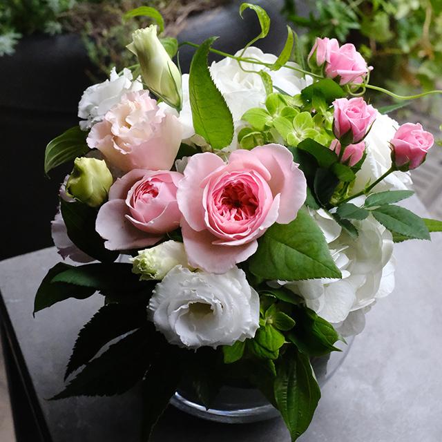 ガラスベース｜フラワーアレンジメント｜季節花おまかせ｜誕生日