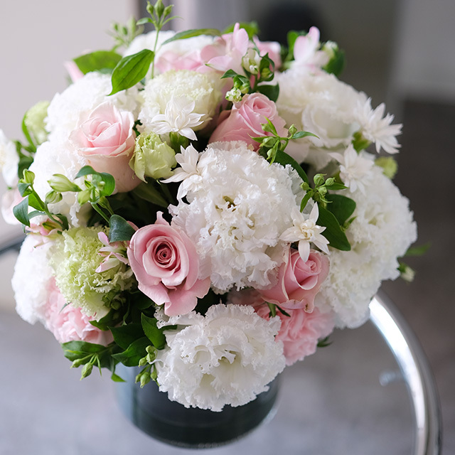 ガラスベース｜フラワーアレンジメント｜季節花おまかせ｜結婚